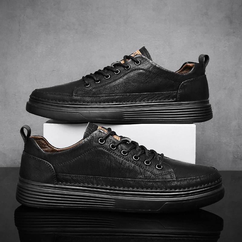 Tênis Masculino em Couro Tecnológico: Conforto e Estilo Diário