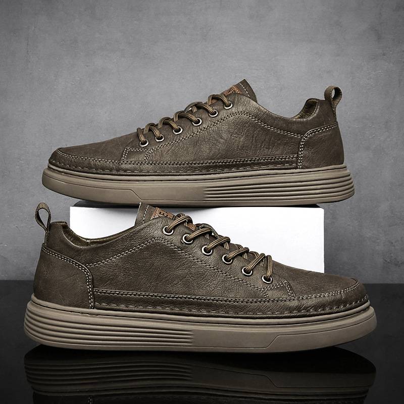 Tênis Masculino em Couro Tecnológico: Conforto e Estilo Diário