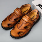 Sandália Masculina em Couro Tecnológico com Solado Ortopédico