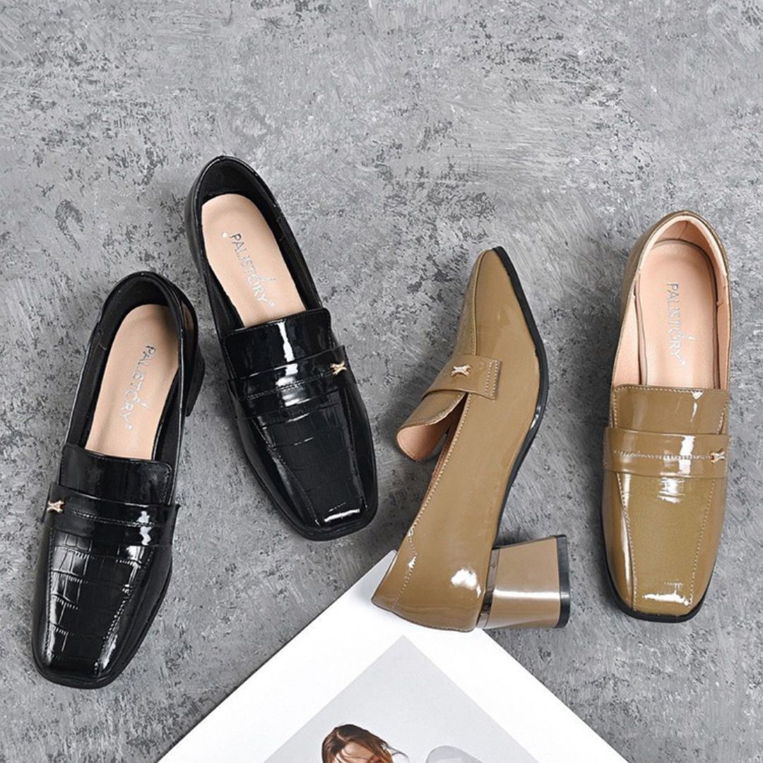 Scarpin Feminino em Couro Tecnológico: Conforto e Luxo para Seus Pés