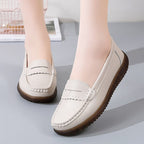 Mocassim Feminino em Couro Tecnológico: Conforto e Elegância Diária