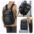 Mochila para Notebook Masculina Jeep Buluo JP606 Preta com Porta USB e Compartimentos