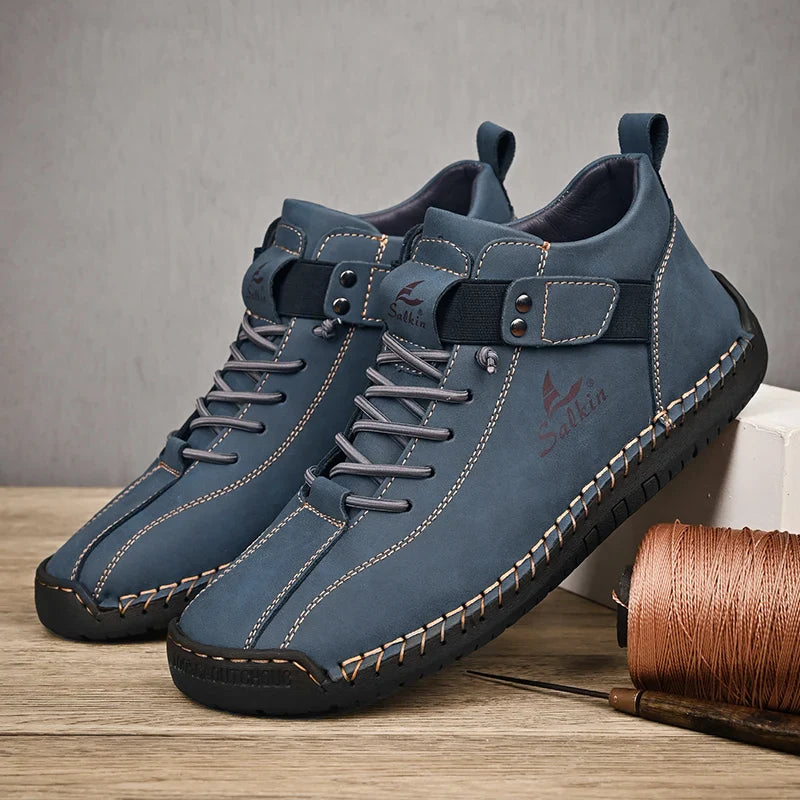 Bota Masculina em Couro Tecnológico: Conforto e Estilo Casual