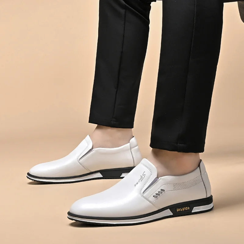 Sapato Masculino em Couro Tecnológico - Elegância e Conforto