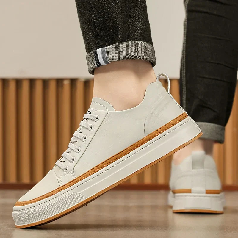 Tênis Masculino em Couro Tecnológico - Conforto e Estilo Diário