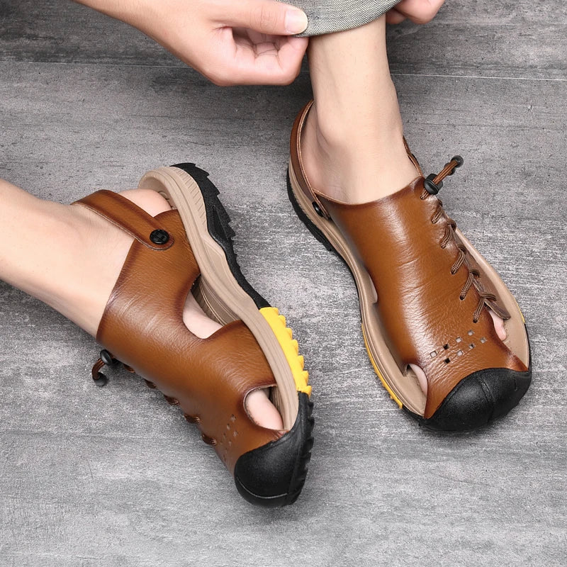 Sandália Masculina em Couro Tecnológico com Conforto Ortopédico