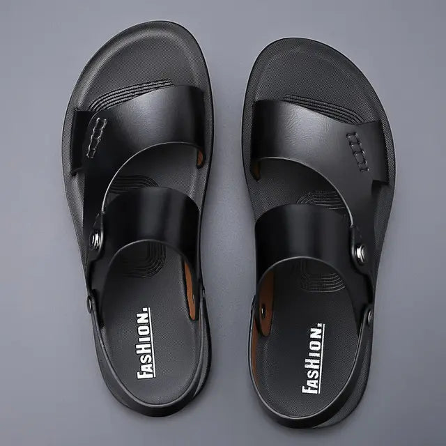 Sandália Masculina em Couro Tecnológico com Sola Ortopédica Confortável