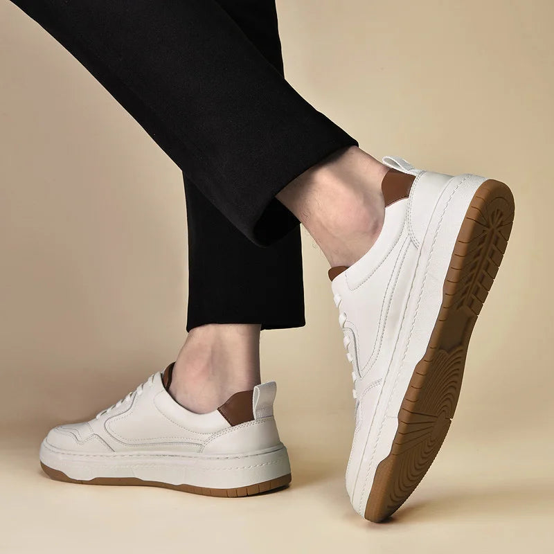 Tênis Masculino em Couro Tecnológico - Conforto e Estilo Durável