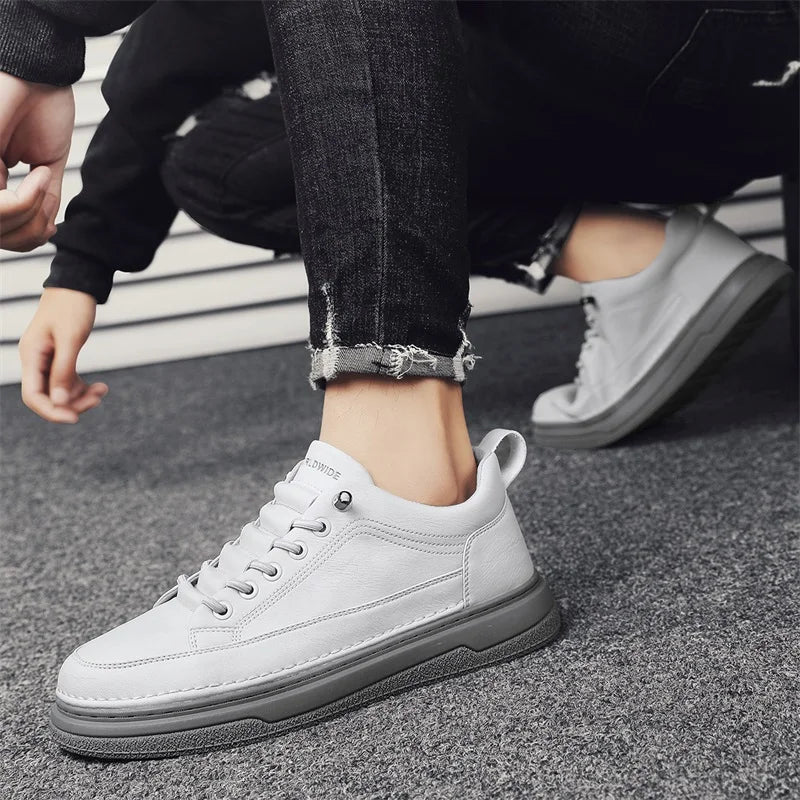 Tênis Masculino Casual em Couro Tecnológico - Estilo e Conforto