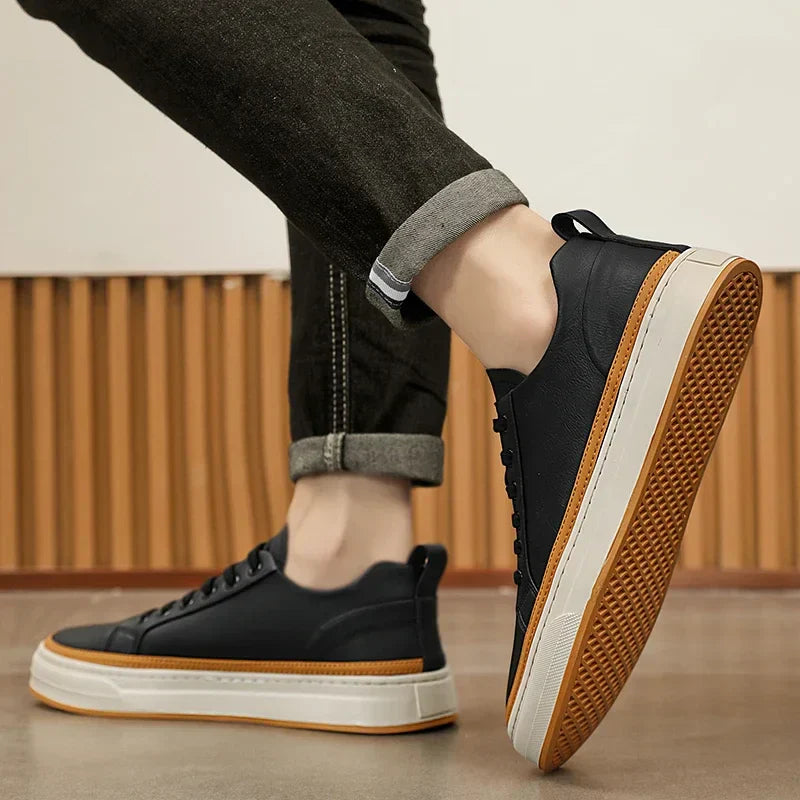 Tênis Masculino em Couro Tecnológico - Conforto e Estilo Diário