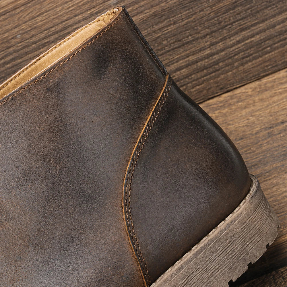 Bota Masculina em Couro Tecnológico - Elegância e Resistência