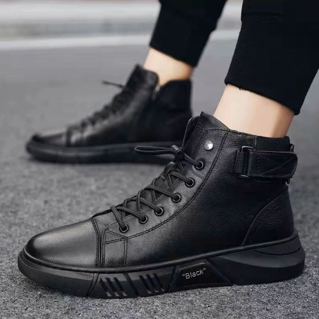 Bota Masculina em Couro Tecnológico - Conforto e Estilo Casual