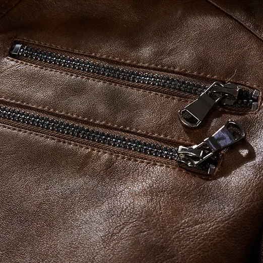 Jaqueta Masculina de Couro Genuíno MotorJack Premium - Estilo e Durabilidade