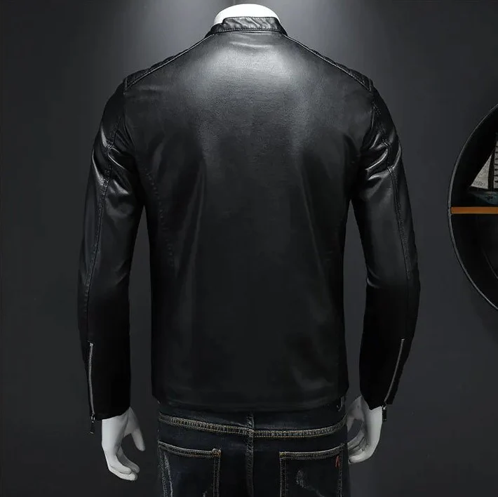 Jaqueta Masculina em Couro Tecnológico: Estilo e Proteção Inverno