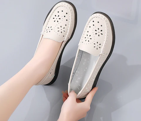 Mocassim Feminino em Couro Tecnológico: Conforto e Elegância Diária
