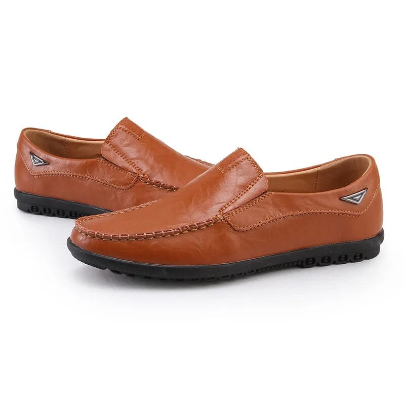 Mocassim Masculino em Couro Tecnológico: Elegância e Conforto Duradouros