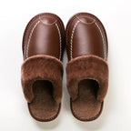 Pantufa Masculina em Couro Tecnológico com Forro Peluciado