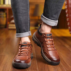 Tênis Masculino em Couro Tecnológico - Conforto e Estilo Diário