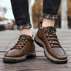 Tênis Masculino em Couro Tecnológico - Conforto e Estilo Diário