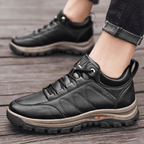 Tênis Masculino em Couro Tecnológico - Conforto e Estilo Diário