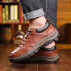 Tênis Masculino em Couro Tecnológico - Conforto e Estilo Diário